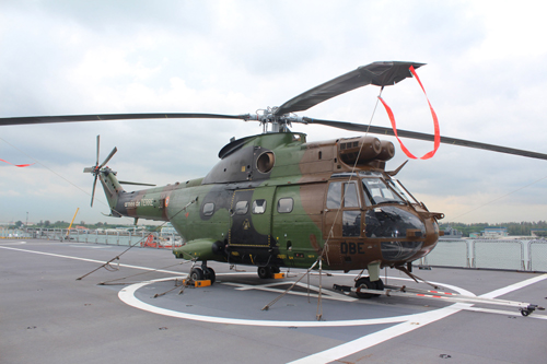 Tàu chiến Mistral Pháp cập cảng Singapore ảnh 6